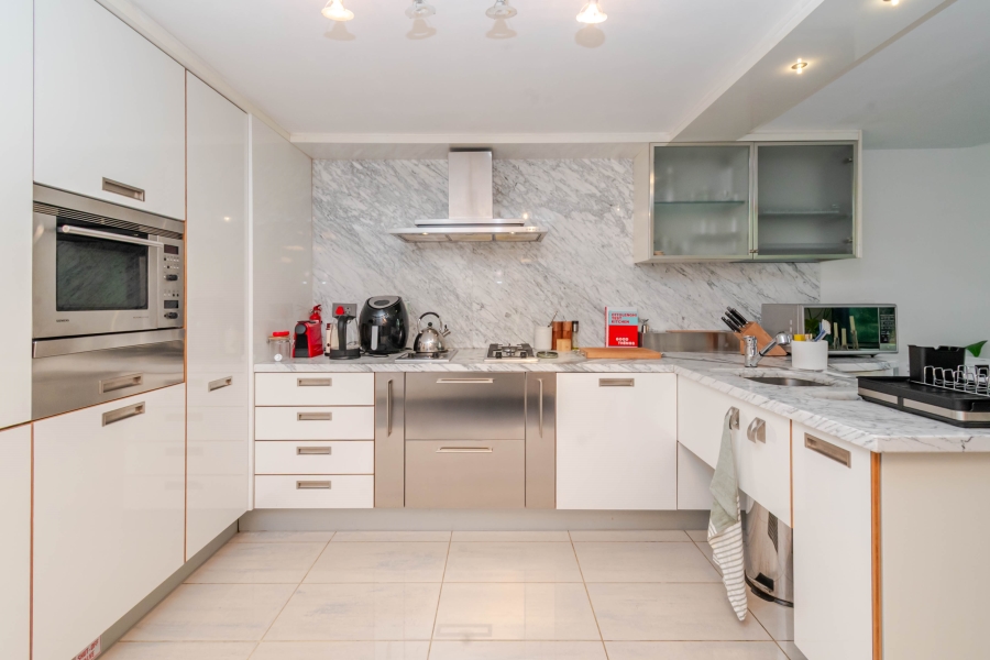 1 Bedroom Property for Sale in Gardens Western Cape